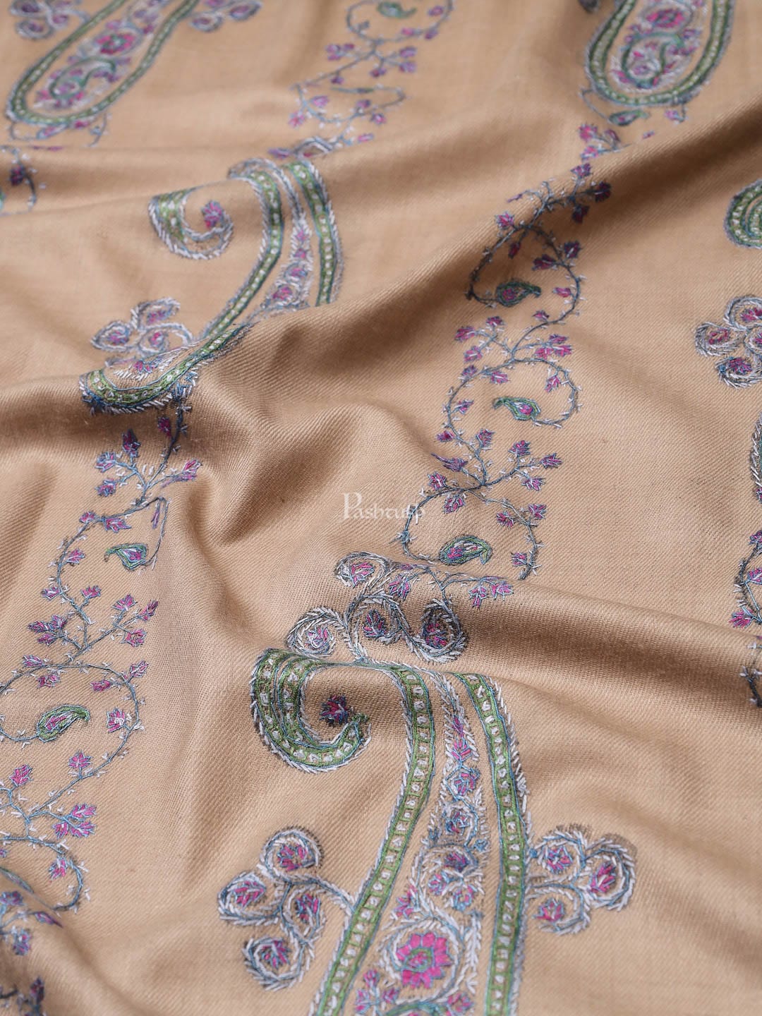 Shawl embroidery clearance design