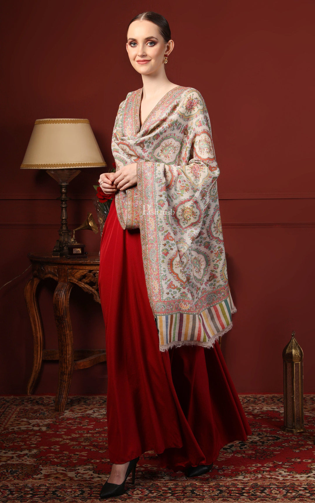 Pashtush India Gift Pack Pashtush His and Her Gift Set of 100% Pure Wool Stoles, Black and Multicoloured, Packaged in Keepsake Wooden Chester Gift Box