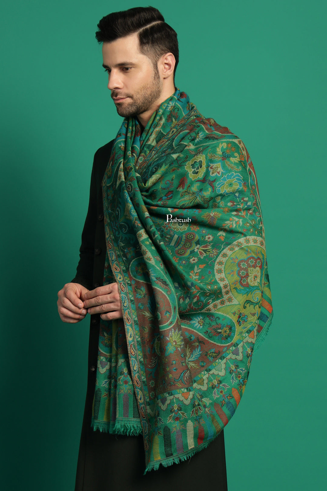 Pashtush India Gift Pack Pashtush His and Her Gift Set of 100% Pure Wool Stoles, Green and Black, Packaged in Keepsake Wooden Chester Gift Box