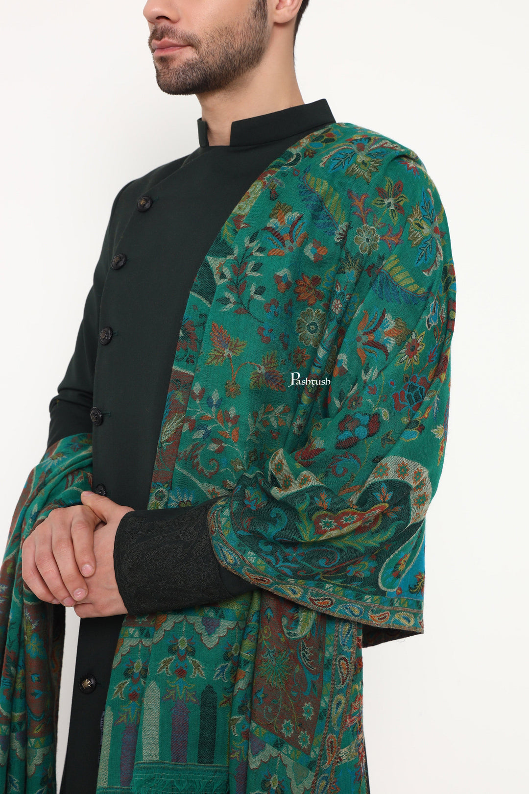 Pashtush India Gift Pack Pashtush His and Her Gift Set of 100% Pure Wool Stoles, Green and Black, Packaged in Keepsake Wooden Chester Gift Box