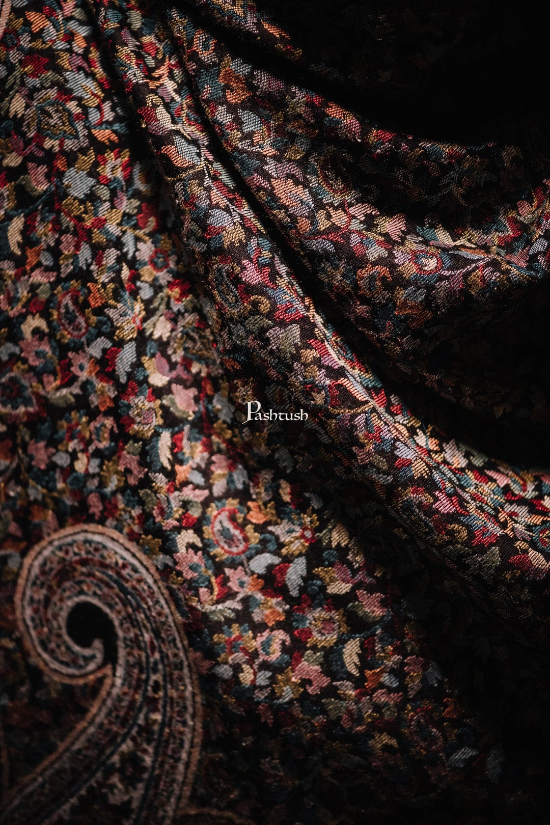 Pashtush India Gift Pack Pashtush His And Her Gift Set of Mens Stole and Womens Shawl, Premium Gift Box Packaging, Black