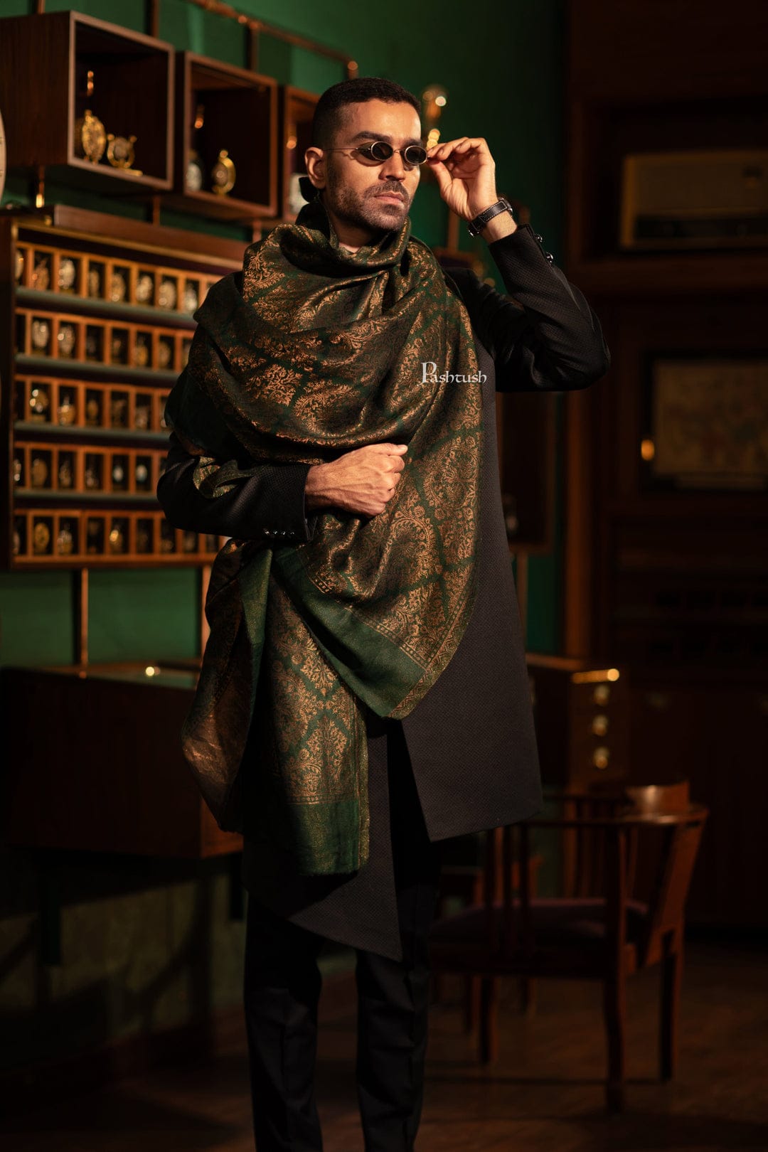 Pashtush India Gift Pack Pashtush His and Her Gift Set of Twilight Stole and Shawl, Emerald Green and Black, Packaged in Keepsake Wooden Chester Gift Box