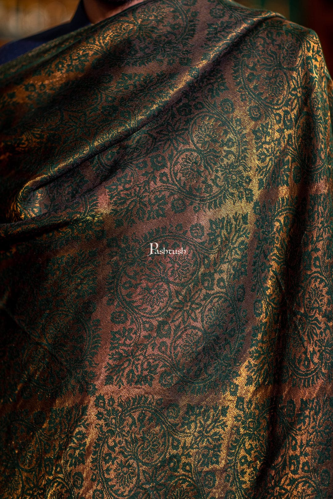 Pashtush India Gift Pack Pashtush His and Her Gift Set of Twilight Stole and Shawl, Emerald Green and Black, Packaged in Keepsake Wooden Chester Gift Box