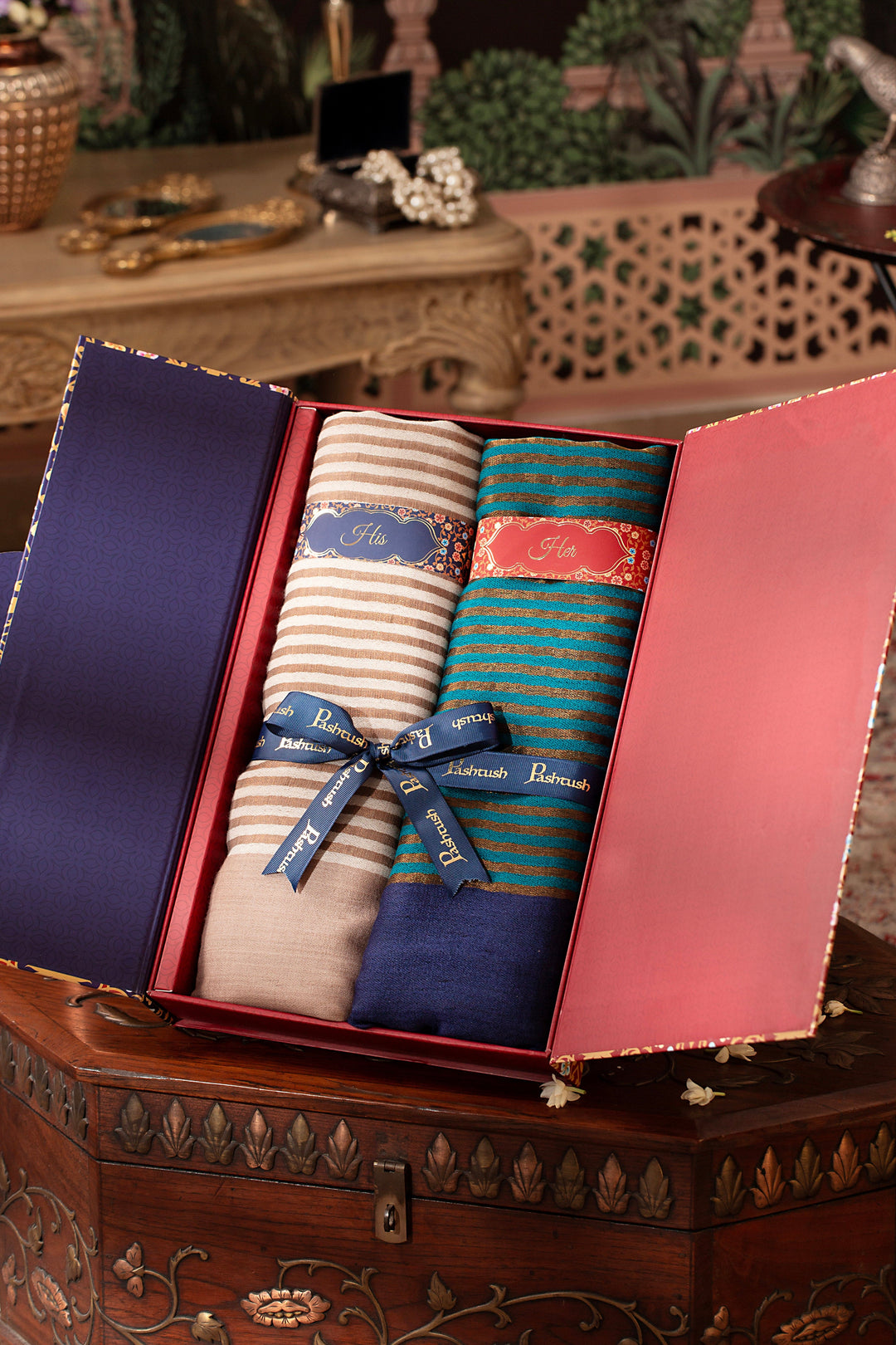 Pashtush India Gift Pack Pashtush His And Her Set Of Banded Twilight Stoles, Premium Gift Box Packaging, Ivory And Blue