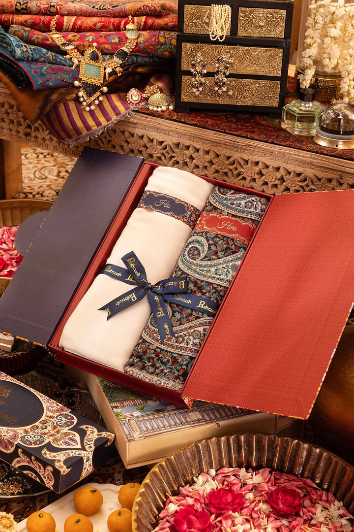 Pashtush India Gift Pack Pashtush His And Her Set Of Mens Ring Shawl and Womens Bamboo Stole, Premium Gift Box Packaging, White and Black