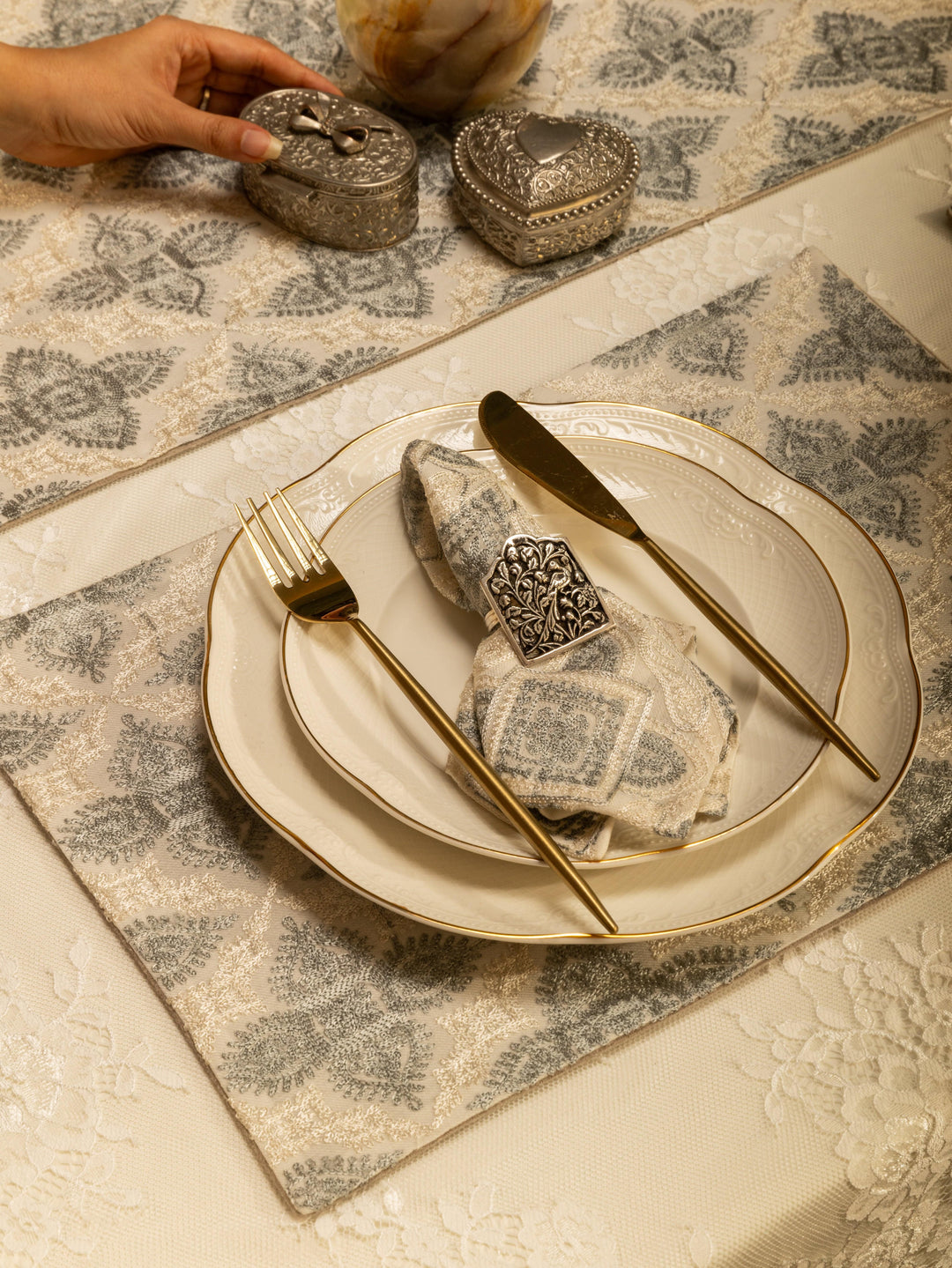Pashtush India Gift Pack Pashtush Luxury Table Mats, Nalki Embroidery Collection, Ivory (Mats Only)