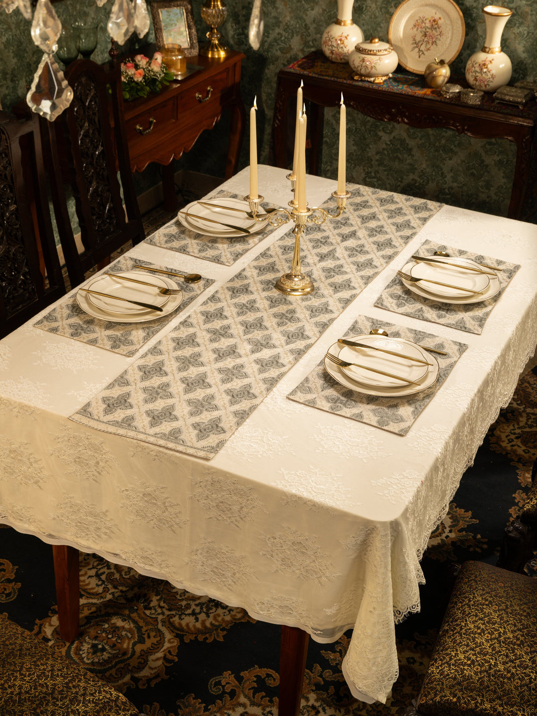 Pashtush India Gift Pack Pashtush Luxury Table Runner with Mats Set, Twilight Collection, Ivory