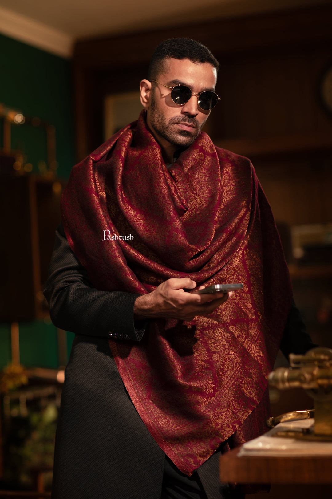 Pashtush Mens Extra Fine Wool Stole, Twilight Collection Pasiley Weave Design, Maroon