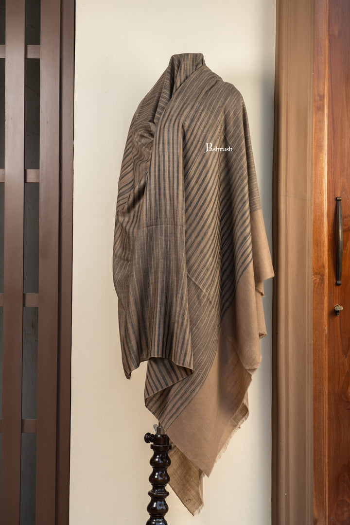 Pashtush India Mens Shawls Gents Shawl Pashtush Mens Pure Pashmina Shawl, Black and Gold