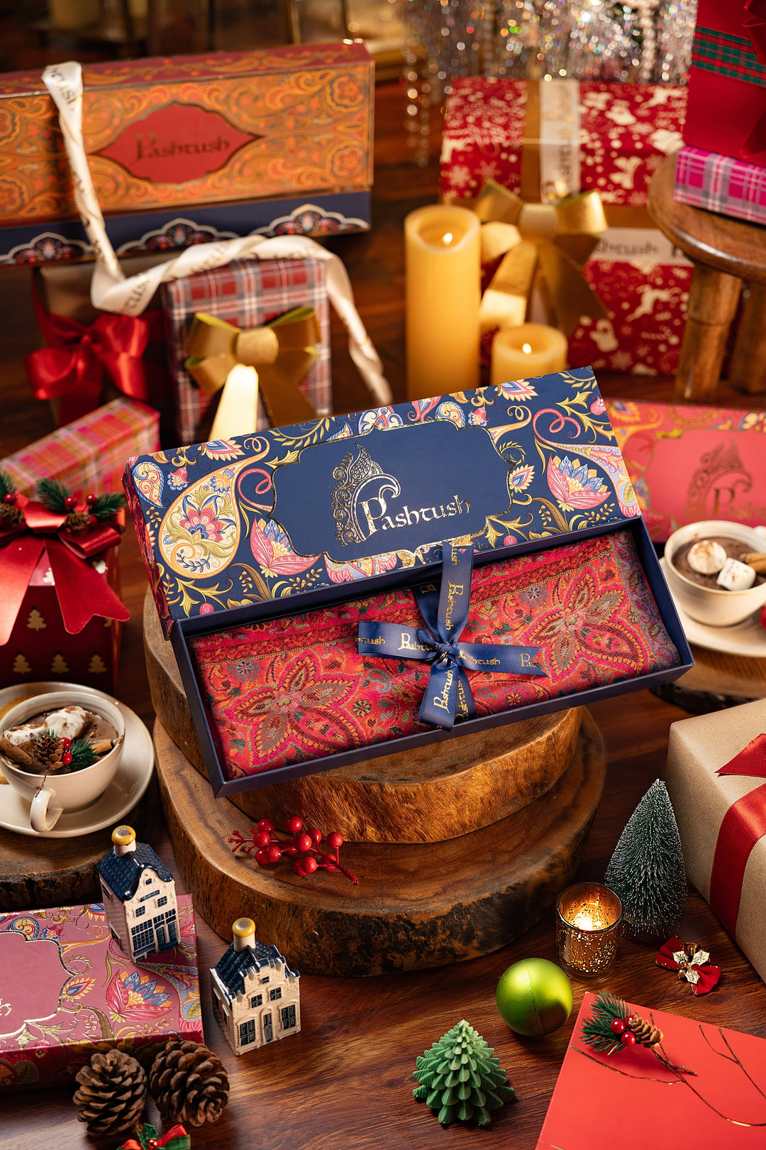 Pashtush India Gift Pack Pashtush Womens 100% Pure Wool With Woolmark Certificate Stole, Paisley Design, Scarlet Red