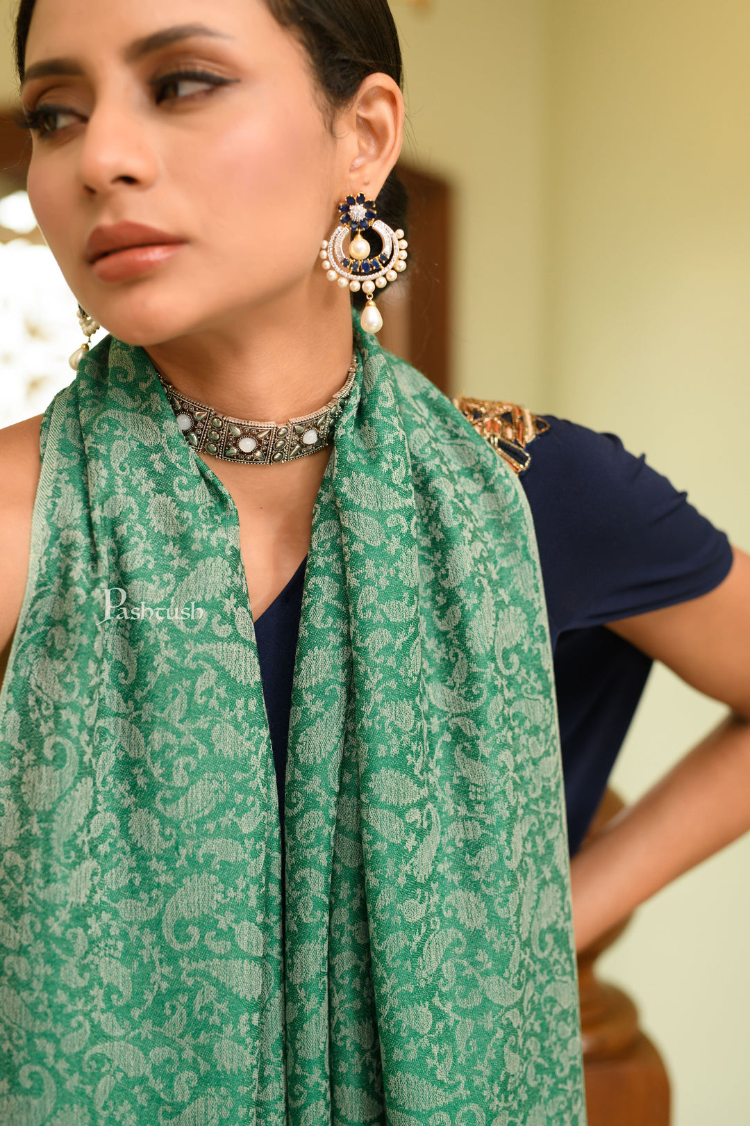 Pashwool Womens Shawls Pashtush Womens Extra Fine Wool Shawl, Aztec Weave Palla Design, Green
