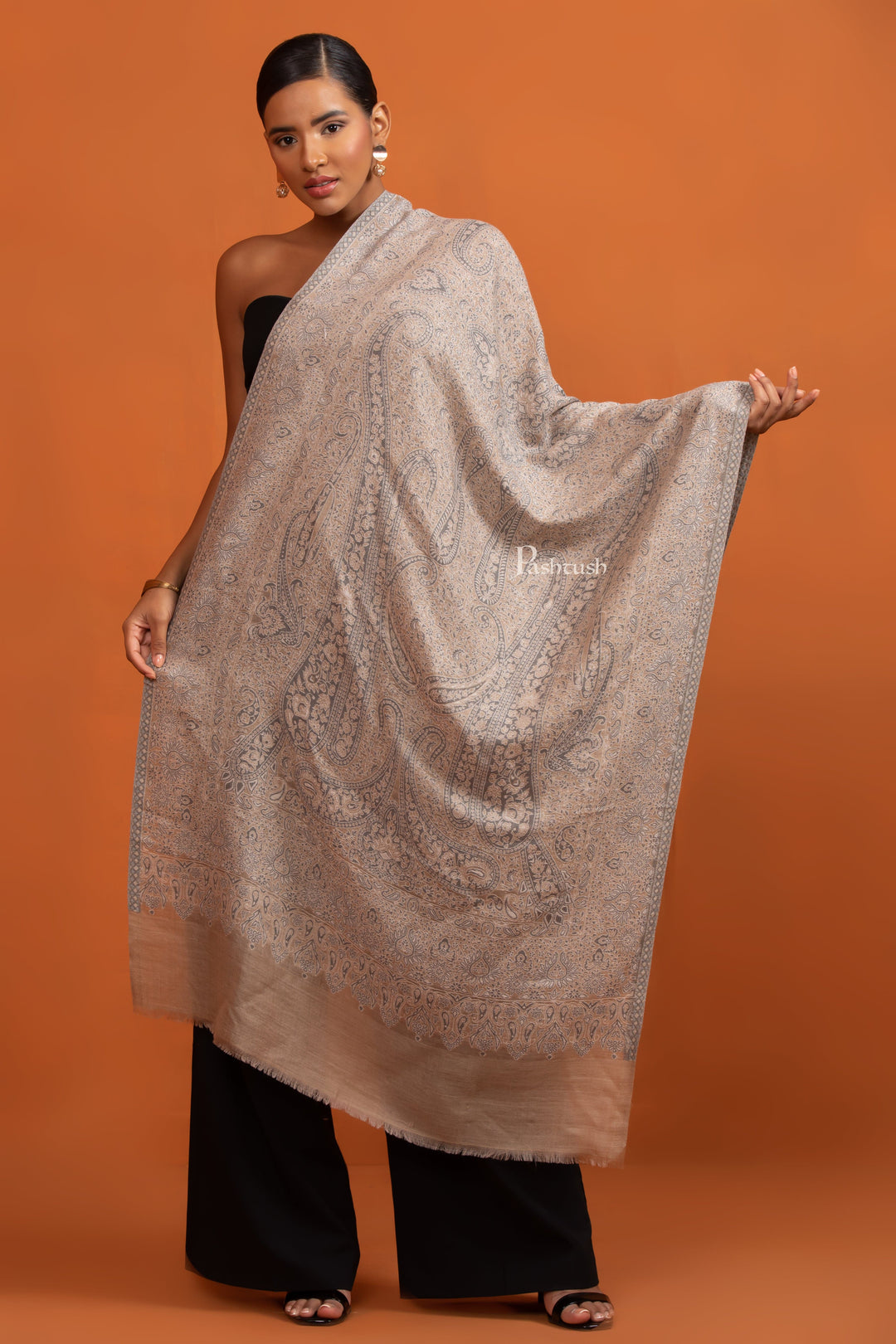 Pashtush India womens scarf and Stoles Pashtush Womens Extra Fine Wool Stole, Paisley Jama Design, Taupe