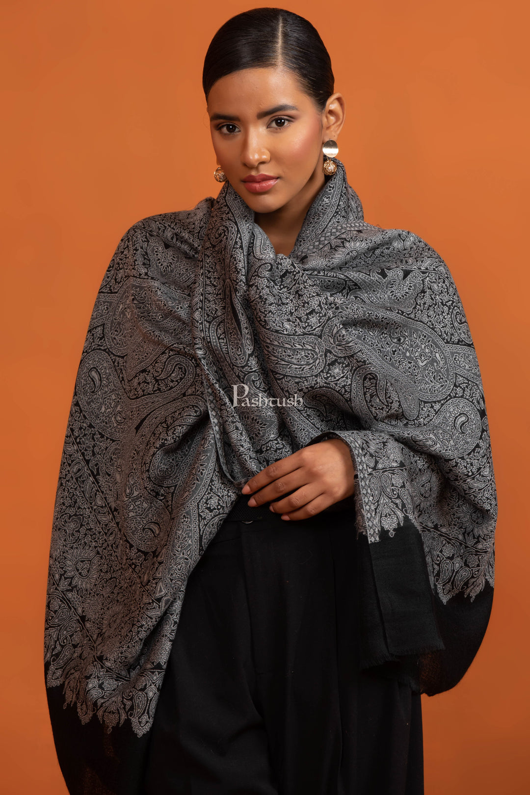 Pashtush India womens scarf and Stoles Pashtush Womens Extra Fine Wool Stole, Paisley Jamawar Design, Black