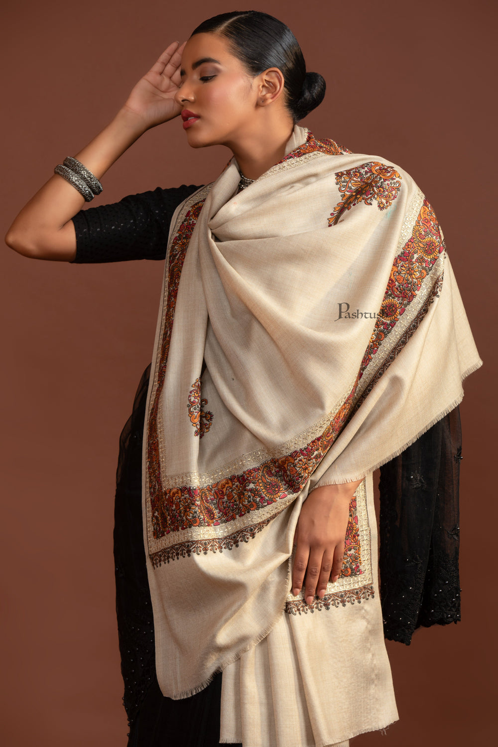 Pashtush India Womens Shawls Pashtush Womens Fine Wool Shawl, Challa Daur With Metallic Detailing Design, Beige