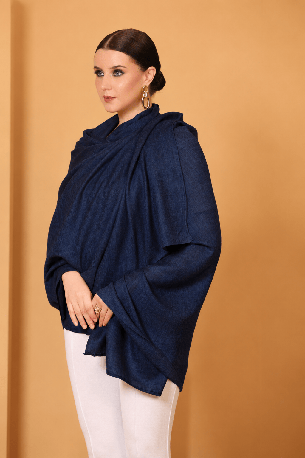 Pashtush India Womens Shawls Pashtush Womens Fine Wool Shawl, Self Paisley Weave, Extra Soft, Warm and Light, Navy Blue