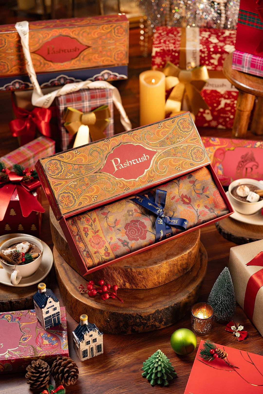 Pashtush India Gift Pack Pashtush Womens Stole, Gulaabdar Floral Weave, Fine Wool, Pastel Beige