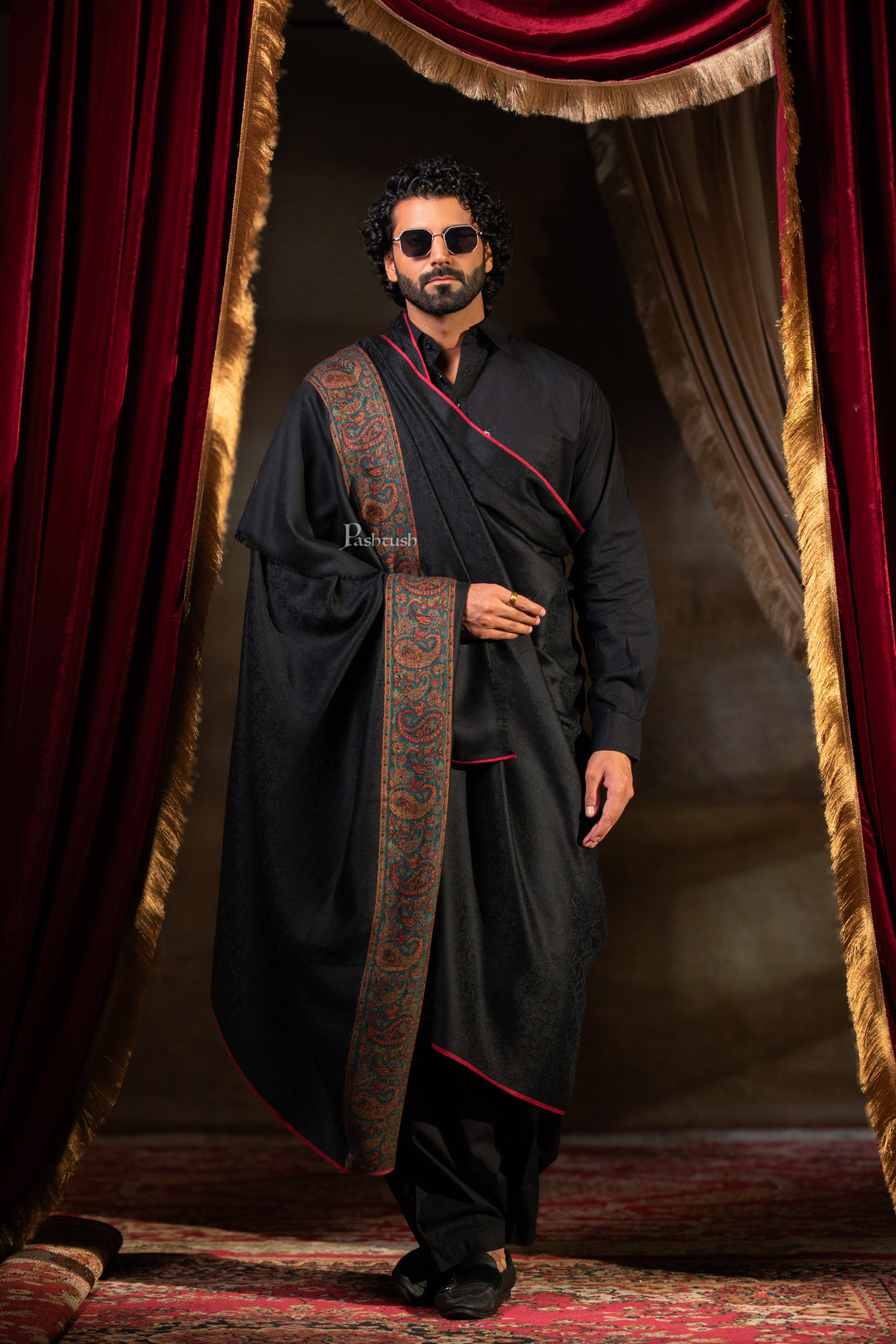 Pashtush Mens Extra Fine Wool Shawl, Ambi Border Design, Black