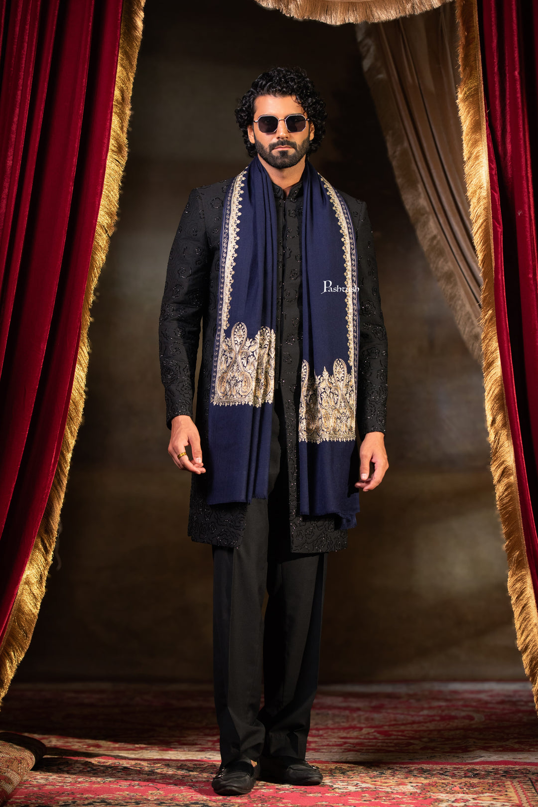 Pashtush Mens Extra Fine Wool Stole, Paisley Design, Navy Blue