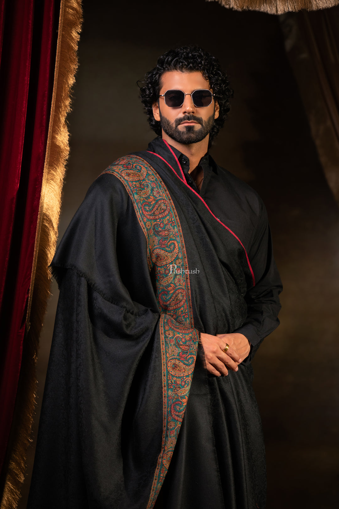 Pashtush Mens Extra Fine Wool Shawl, Ambi Border Design, Black