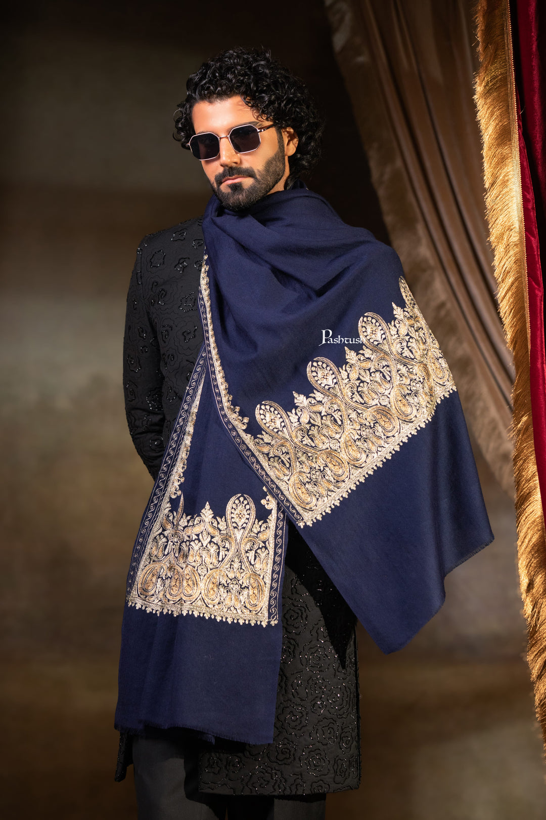Pashtush Mens Extra Fine Wool Stole, Paisley Design, Navy Blue