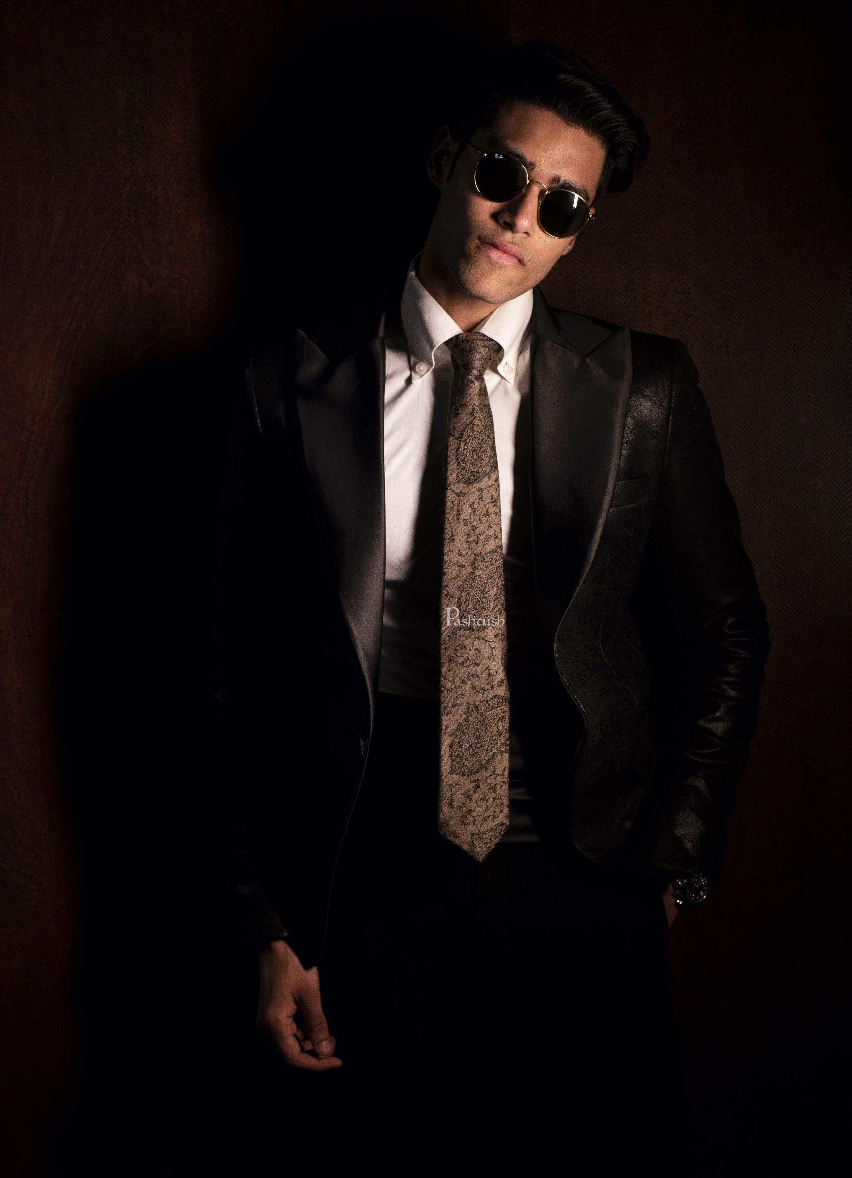 Pashtush India Tie Pashtush Mens Pashmina Necktie, Soft and Luxurious, Extra Fine Jacquard Ties for Men