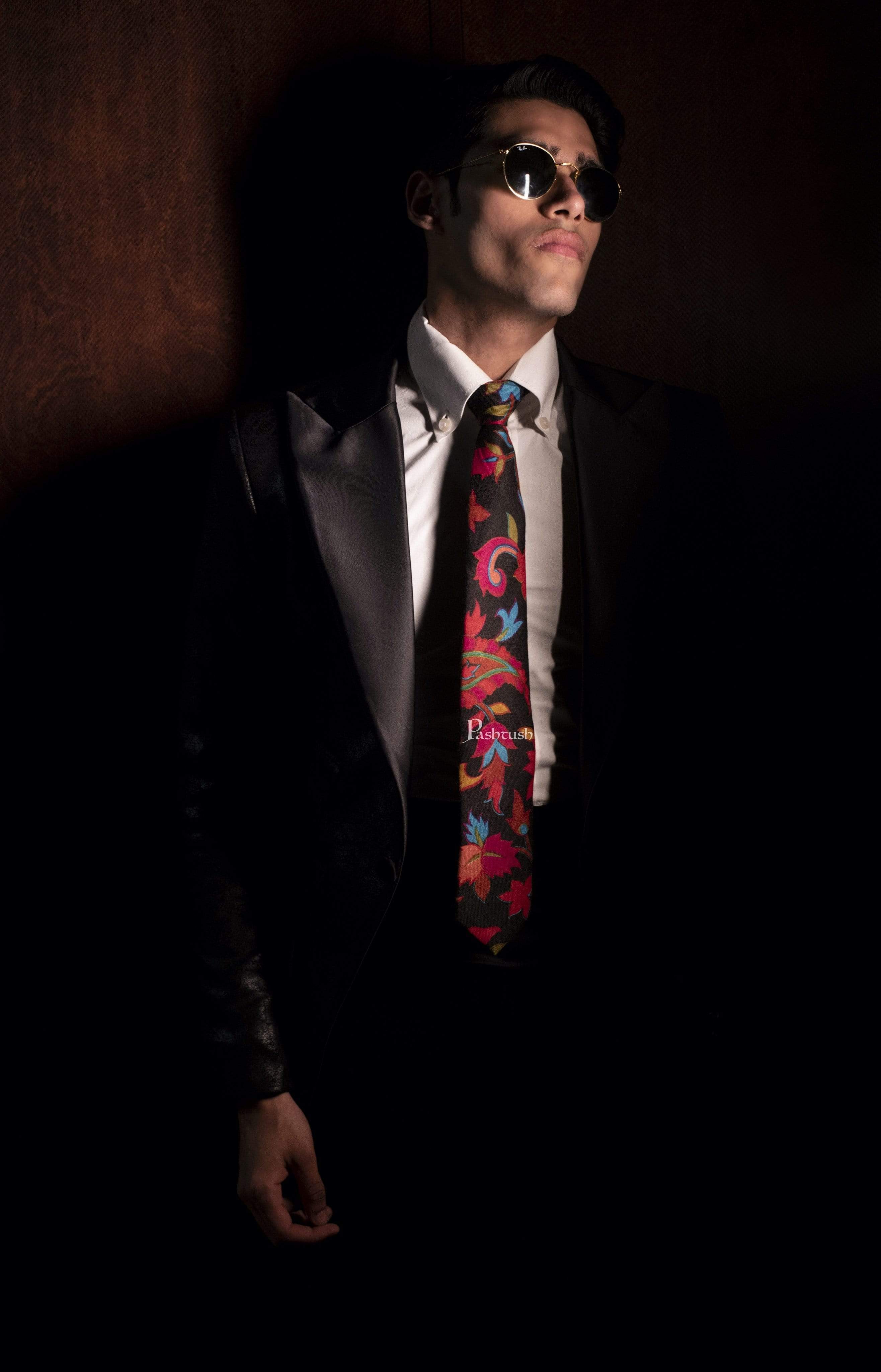 Pashtush India Tie Pashtush Mens Printed Necktie, Soft and Luxurious