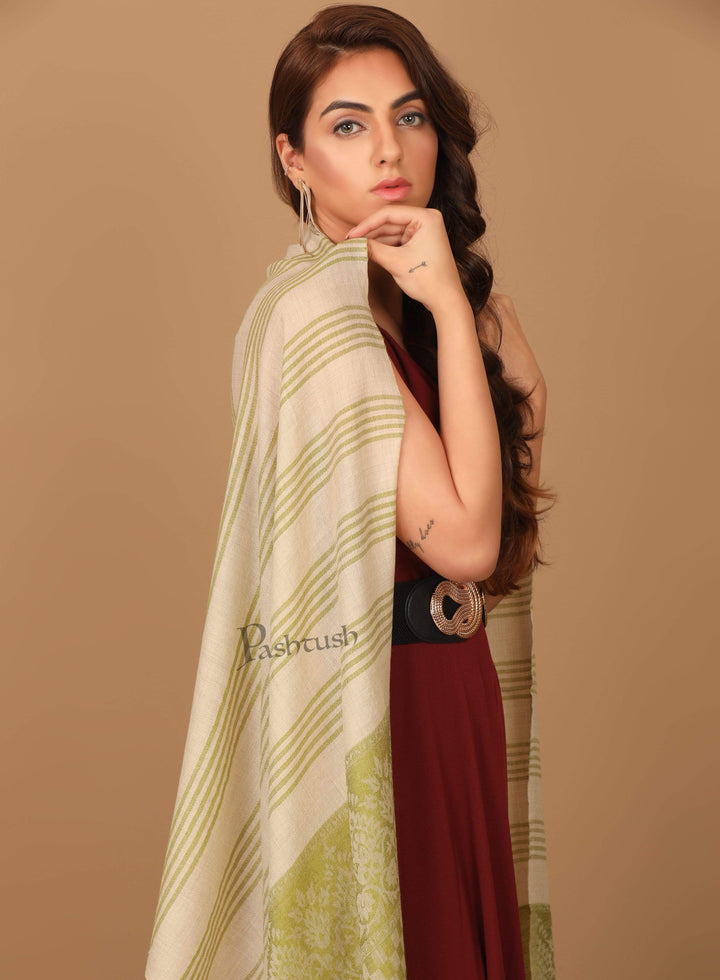 Pashtush India Stole Pashtush Women's Soft Fine Wool Paisley Scarf, Soft and Warm, Emerald Green