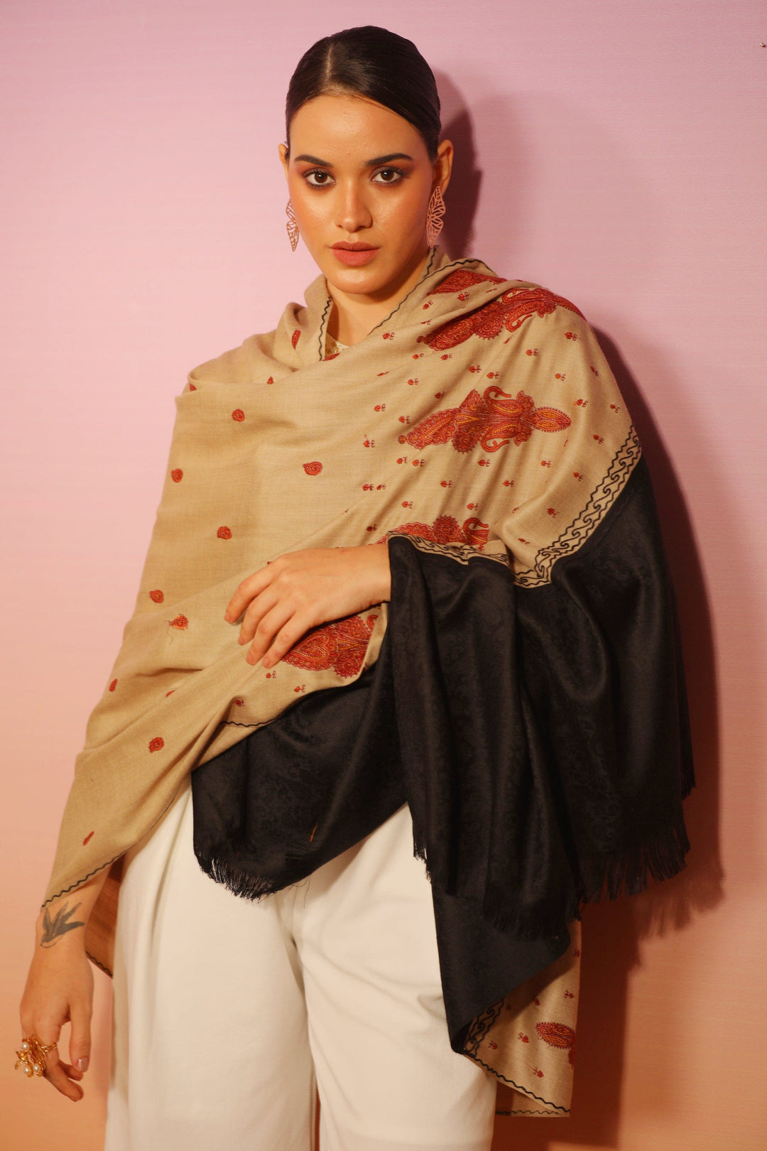Pashtush India Womens Stoles and Scarves Scarf Pashtush womens Fine Wool shawl, pasiley design, Beige And Black