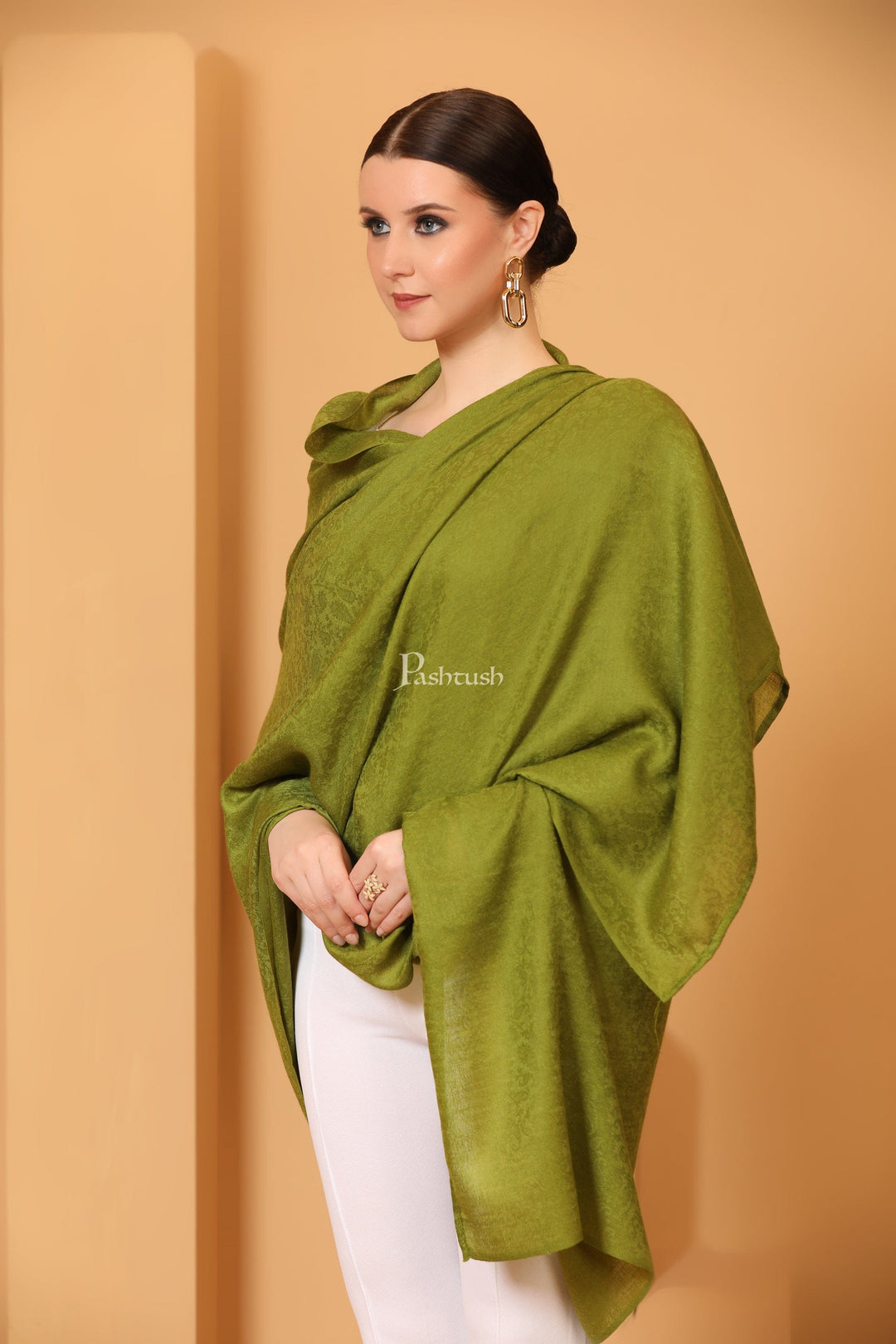 Pashtush Womens Fine Wool Shawl, Self Paisley Weave, Extra Soft, Emerald Green