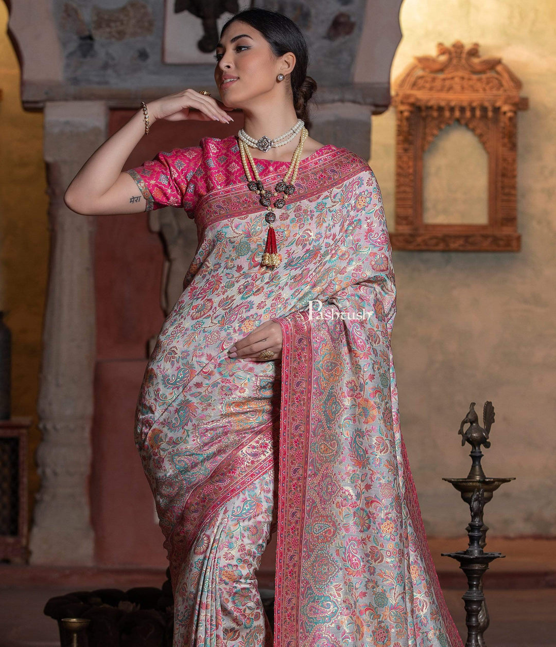 Pashtush Shawl Store 5.80 m x 1 m Pashtush Womens Saree, Kaani Weave, Extra Fine Silk, Pastel Blooms