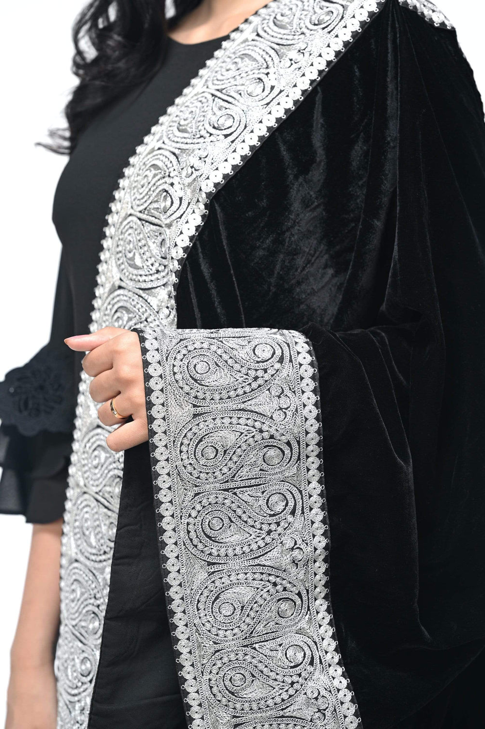 Pashwool 70x200 Pashwool Womens Velvet Shawl, With Zari Embroidery Border, Rich Black